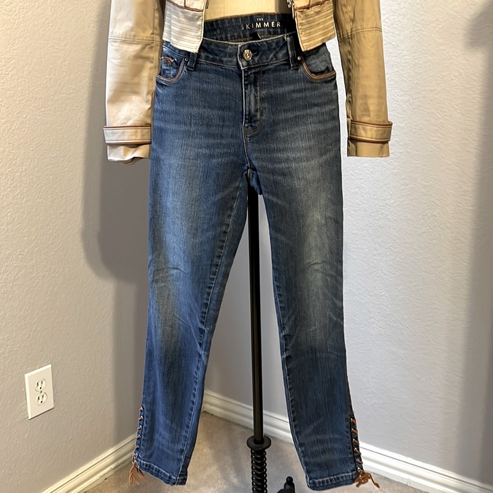 WHBM Skimmer Jean